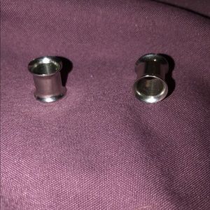 Size 00g silver double flare gauges